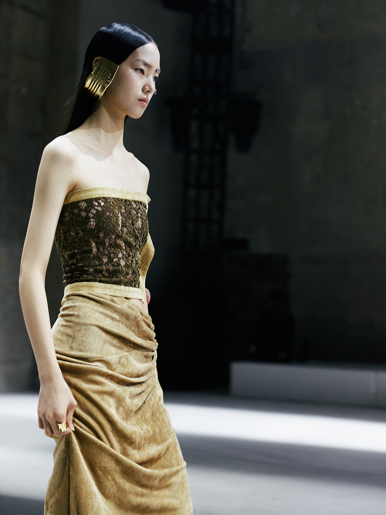 OUDE WAAG 2023ss fashionweek backstage时装周后台（图ZMzIwMDkzNDg4） - 时尚/艺术摄影 - 站酷设计师乐mmm原创素材 - 站酷ZCOOL
