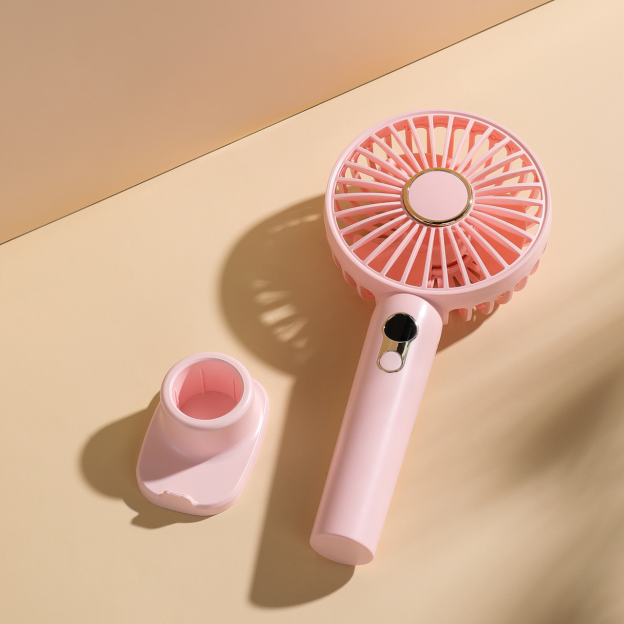 手持风扇/桌面小风扇（图ZMzU3MjUyMTMy） - 产品摄影 - 站酷设计师To1893原创素材 - 站酷ZCOOL