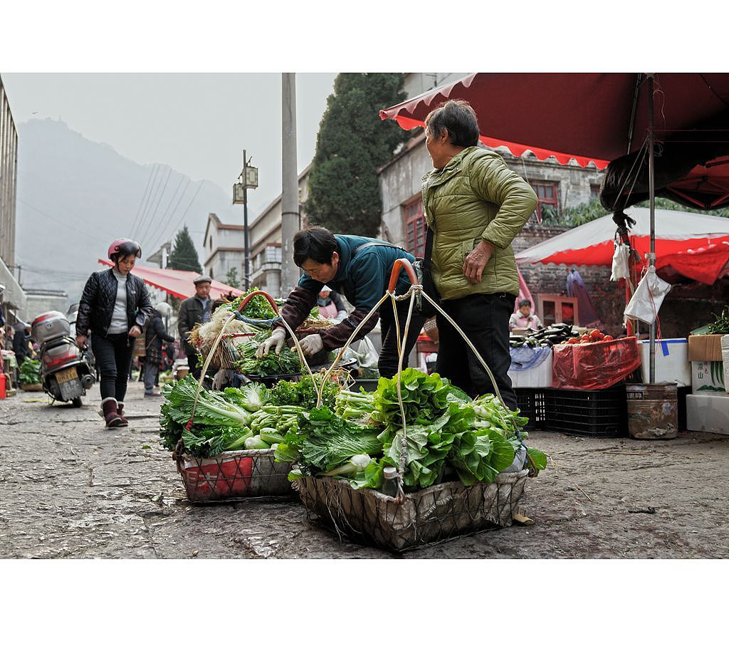 【石阡老街早市】（图ZMzM0NDQyNDI0） - 人文/纪实摄影 - 站酷设计师子禾哥哥原创素材 - 站酷ZCOOL