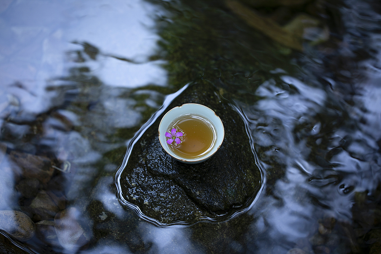 夏至小溪 丝竹越微