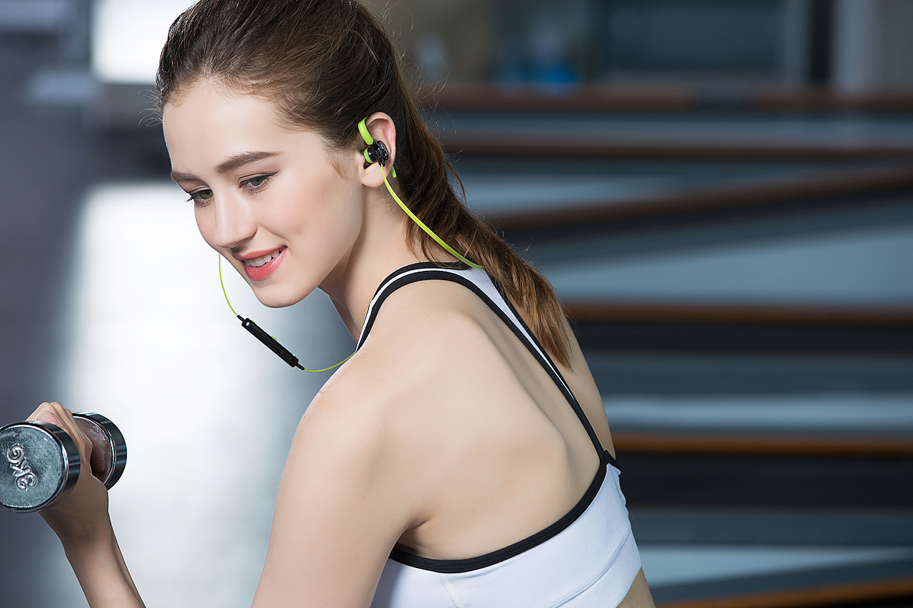 深圳 | ZD | 攝影 絕世美女 耳機(jī)系列1（圖ZMzIyNzEwNjIw） - 人像攝影 - 站酷設(shè)計(jì)師ZD專注模特?cái)z影原創(chuàng)素材 - 站酷ZCOOL