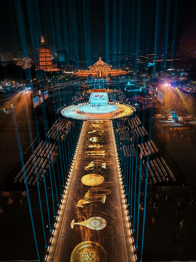 河南省运会：古都T台演绎中原文化盛宴，就是“中”！（图ZMzQ5MDczMDQ0） - 舞台美术 - 站酷设计师尚天宝设计原创素材 - 站酷ZCOOL