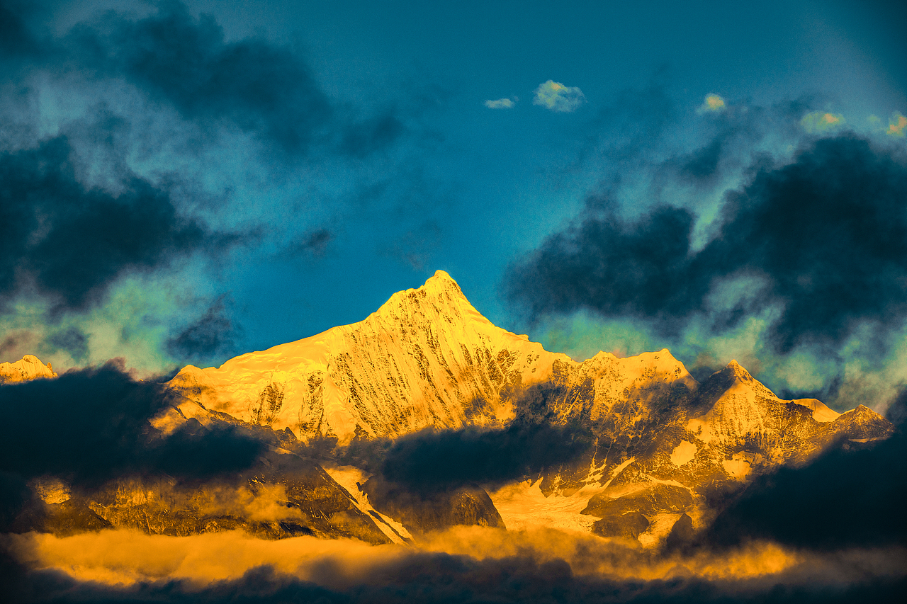 梅利雪山（图ZMzAwMDM3NDg0） - 风光摄影 - 站酷设计师多宝力哥原创素材 - 站酷ZCOOL