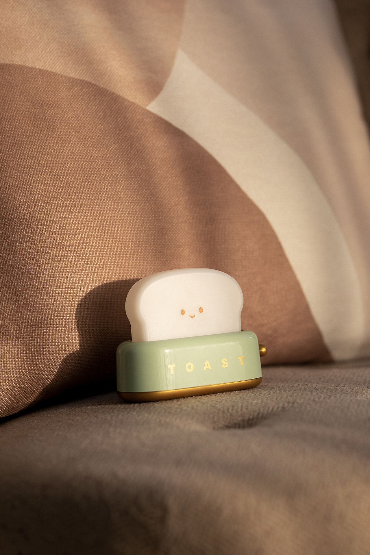 随手拍丨面包机小夜灯