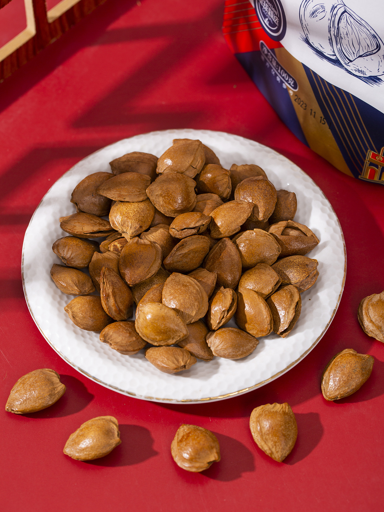 有间|美荻斯龙腾盛世坚果礼盒