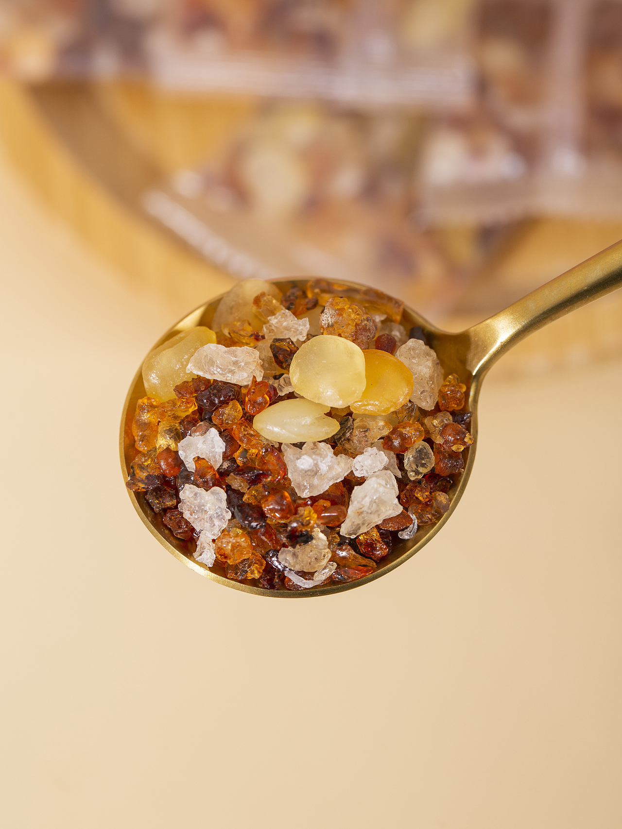 有间|宋桃养颜三宝桃胶雪燕皂角米组合