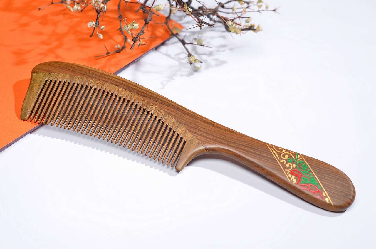 全手工木梳~挑战谭木匠。