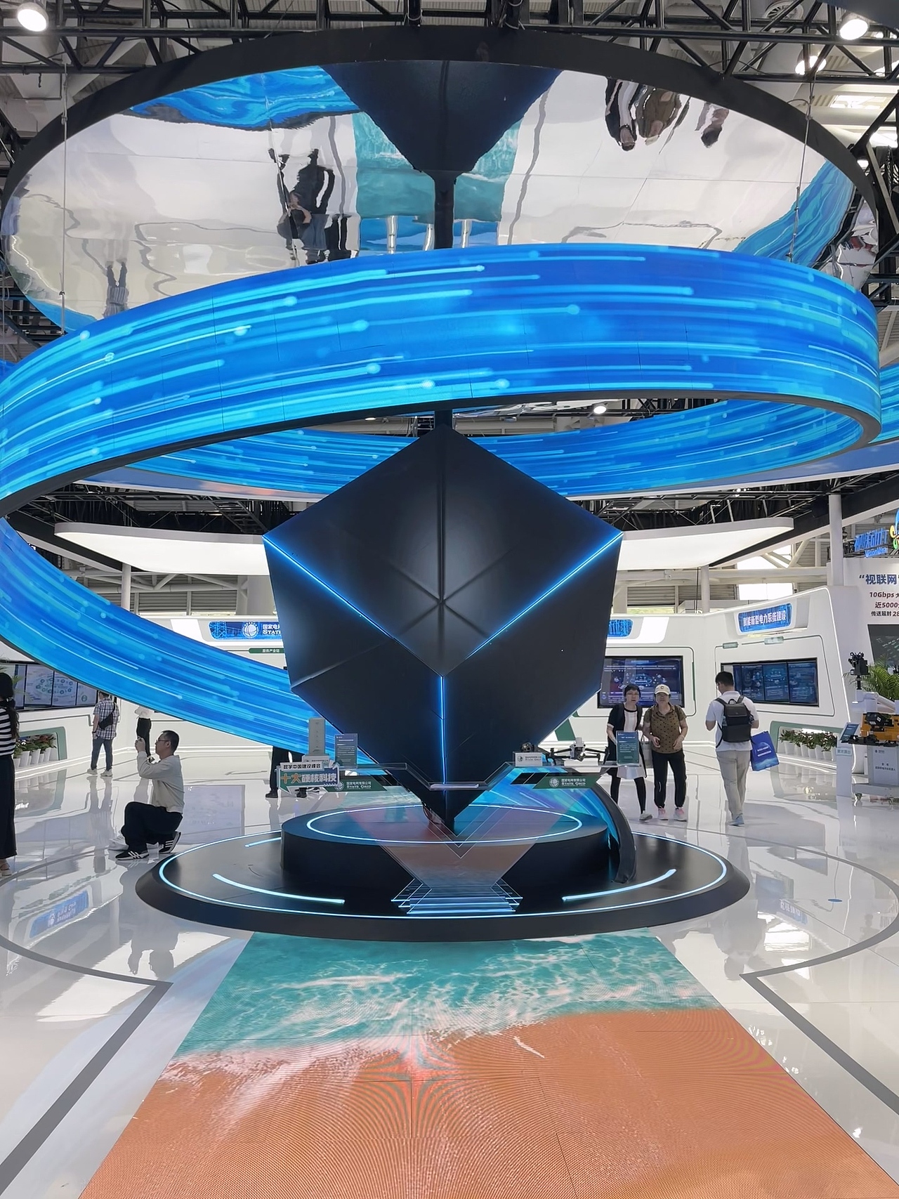 会展立方体魔方大屏裸眼3D三维动画制作