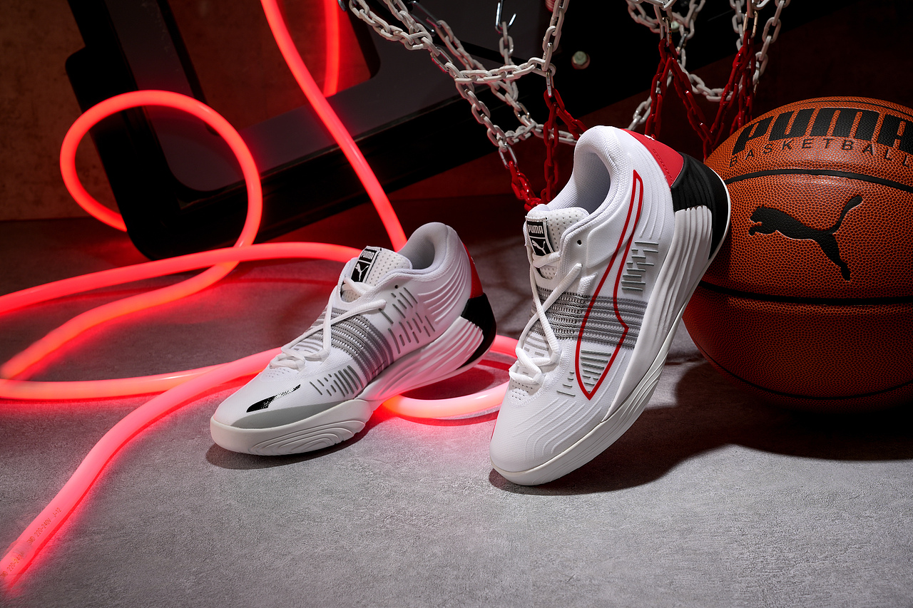 彪马 篮球鞋拍摄 足球鞋拍摄 专业球类运动鞋（图ZMzM5NjgyOTEy） - 产品摄影 - 站酷设计师谨一视觉原创素材 - 站酷ZCOOL