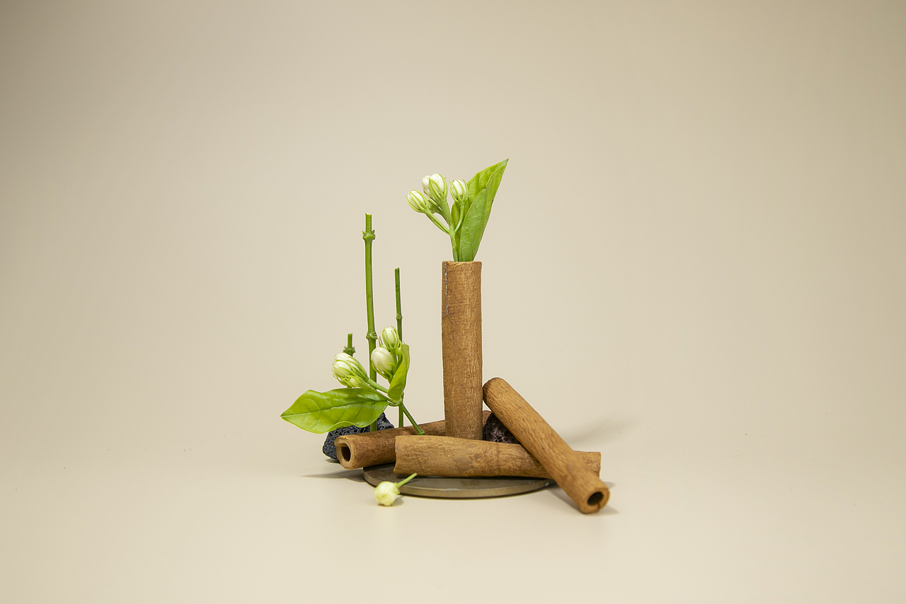 产品摄影：Plantasia五行身体按摩油（图ZMzA5Mzk1Mzg0） - 产品摄影 - 站酷设计师DudeChen原创素材 - 站酷ZCOOL