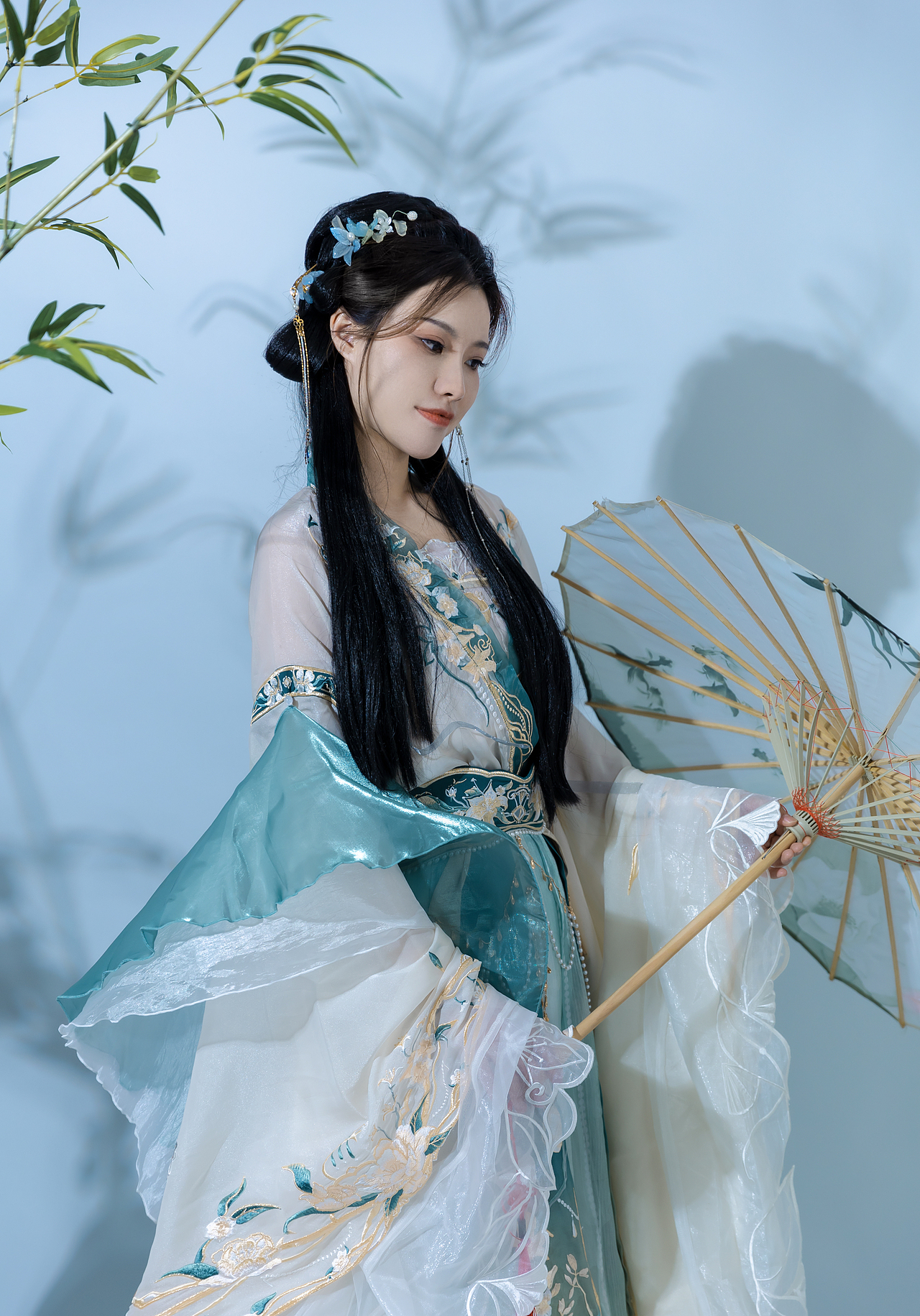 清竹（图ZMzU1NDM5MDA0） - 人像摄影 - 站酷设计师枫叶剑桥原创素材 - 站酷ZCOOL