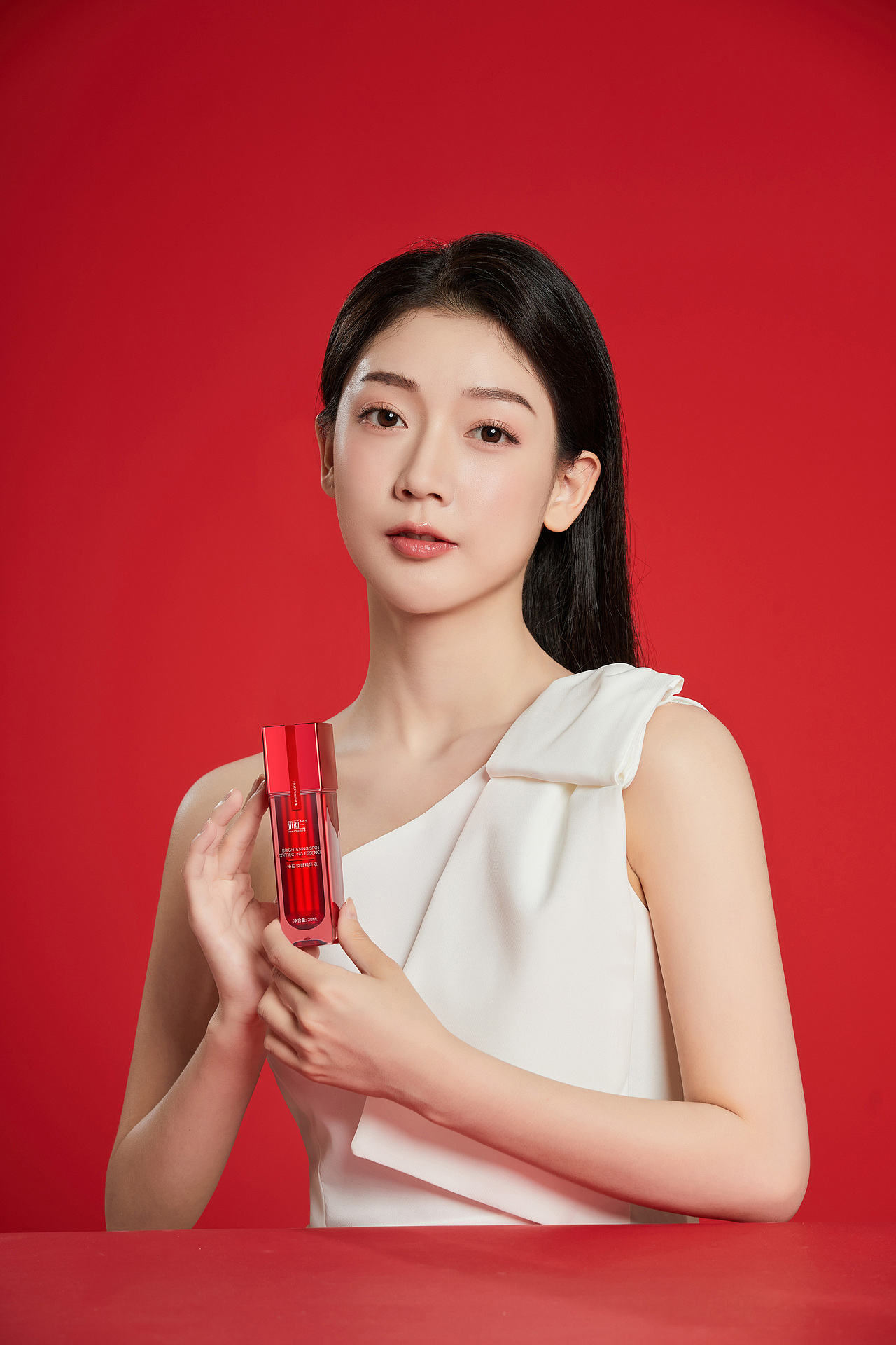 护肤品丨沁白淡斑（图ZMzEyMjg3MzQ0） - 产品摄影 - 站酷设计师曾可以c原创素材 - 站酷ZCOOL