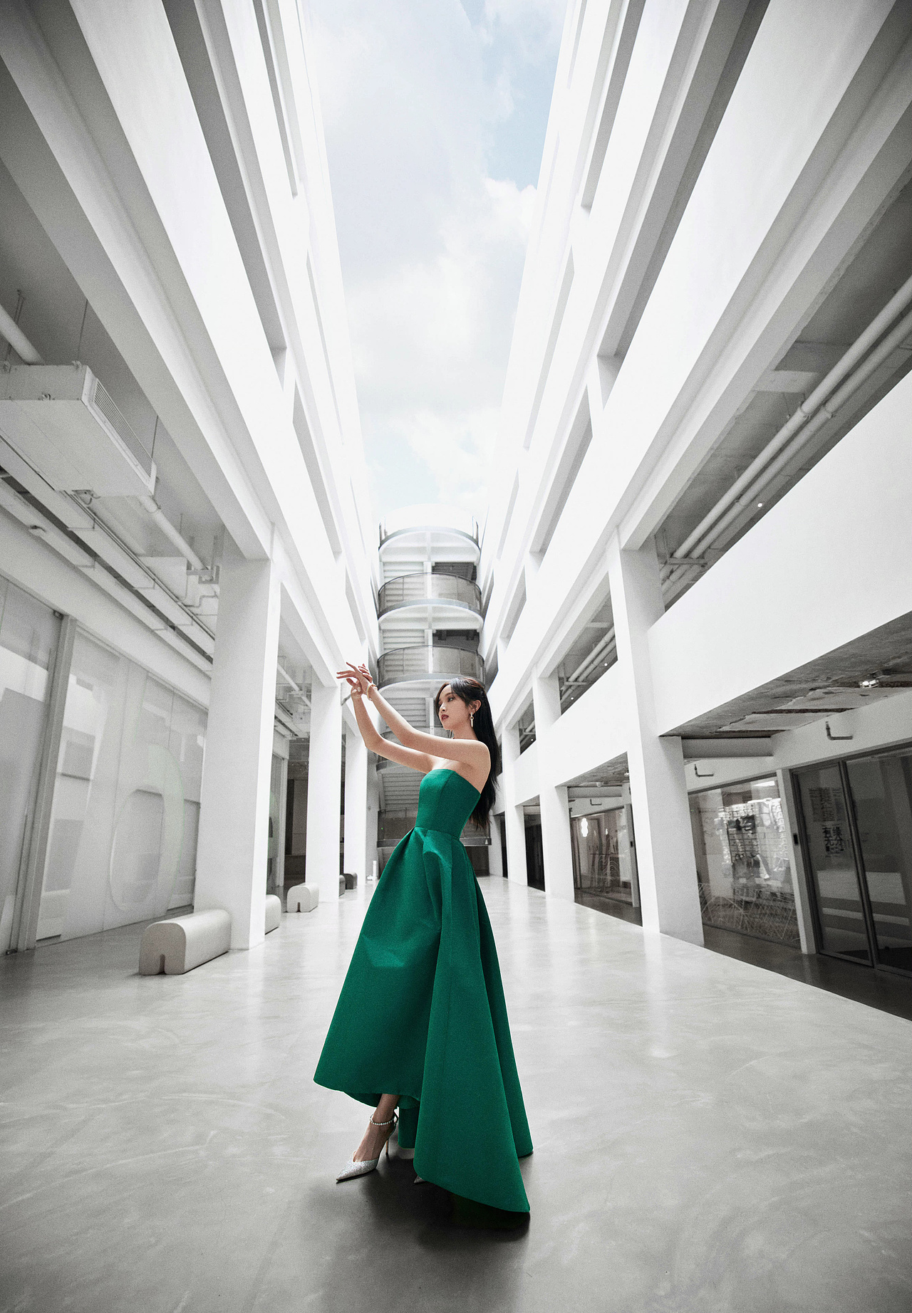 时尚穿搭《吴宣仪》一期