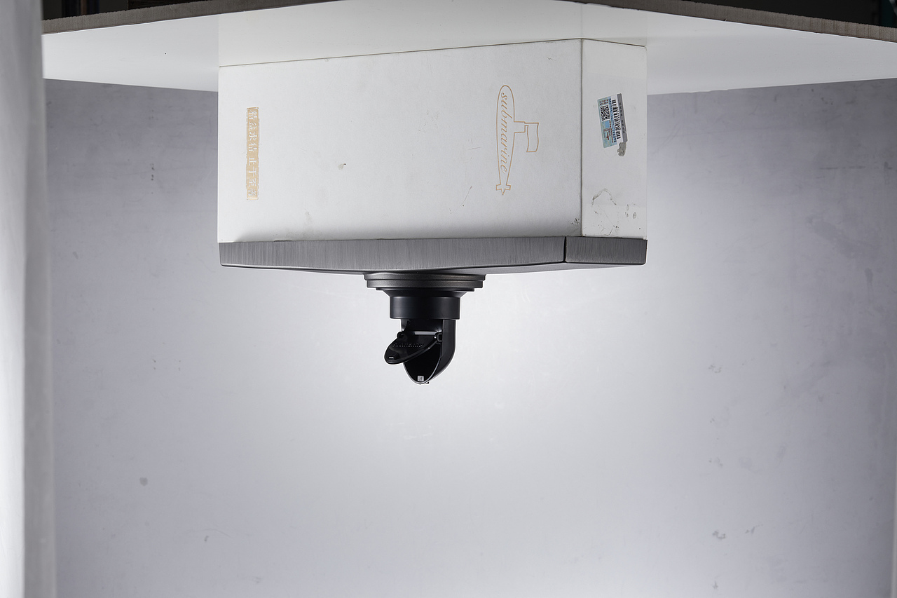 摄影作品 | 修图作品 枪灰色长条地漏拍摄修图