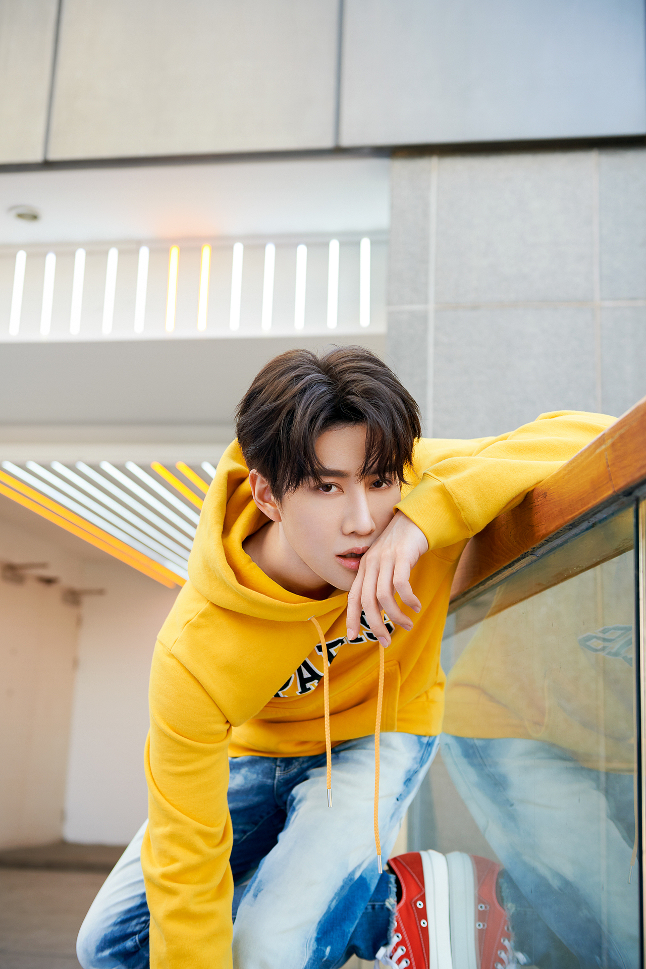 艺人MIKE杂志拍摄