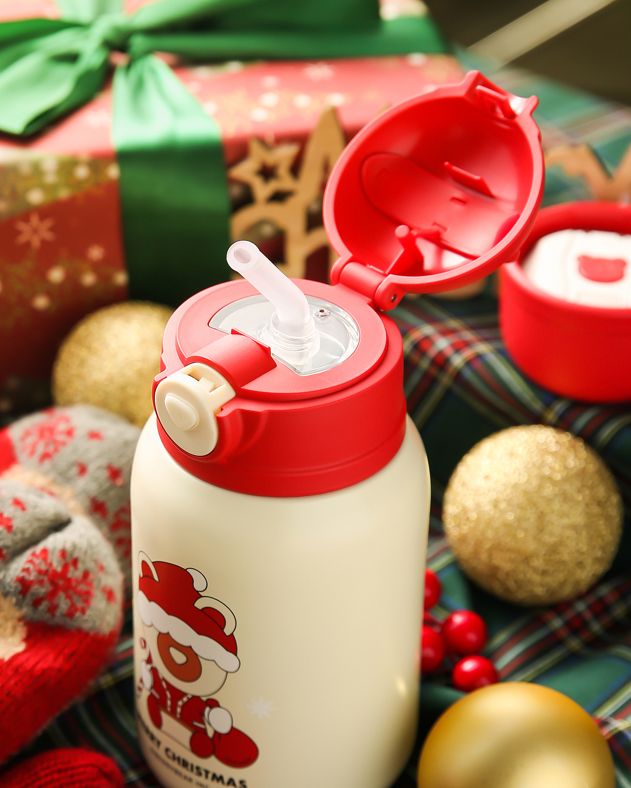 圣诞保温杯（图ZMzI0NzgyODU2） - 产品摄影 - 站酷设计师预览摄影阿毛原创素材 - 站酷ZCOOL