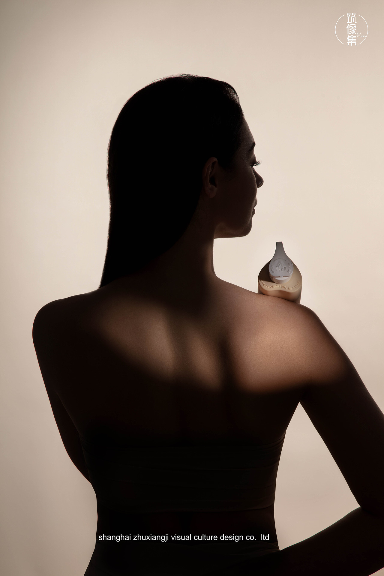 美妆身体乳拍摄（图ZMzEzMzM5OTQ0） - 人像摄影 - 站酷设计师上海筑像集视觉原创素材 - 站酷ZCOOL