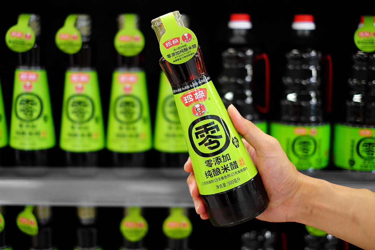 珍极×闹小厨 零添加米醋 丨 CALLBACK.DESIGN超表达（图ZMzA2MDk1NDg4） - 包装 - 站酷设计师超表达设计原创素材 - 站酷ZCOOL