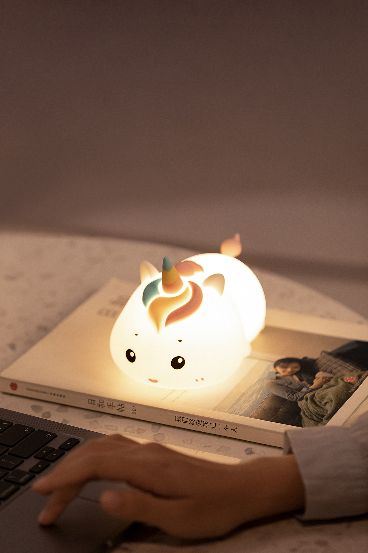 品牌案例丨迈越拍拍灯（图ZMzQ2NTcyNjg4） - 产品摄影 - 站酷设计师白底图原创素材 - 站酷ZCOOL