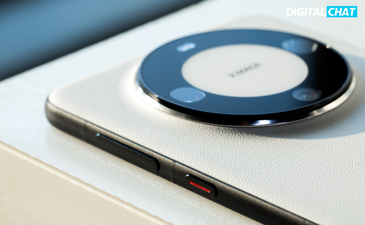 「DTCHAT」华为Mate 60 Pro+宣白（图ZMzY1MzY1NTA4） - 产品摄影 - 站酷设计师DTCHAT原创素材 - 站酷ZCOOL