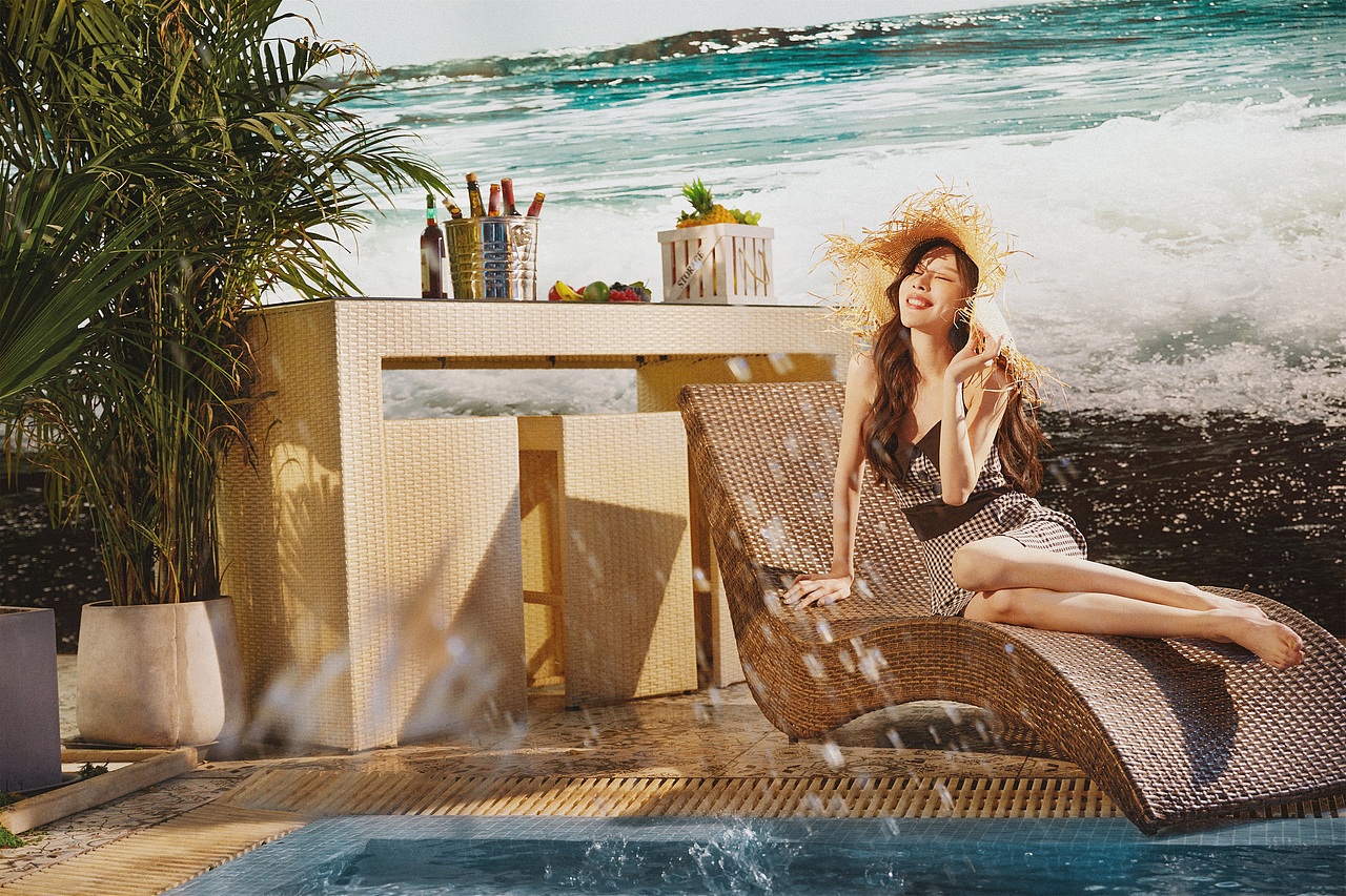 风和我都自由,太阳在下坠海浪在发愁🌊