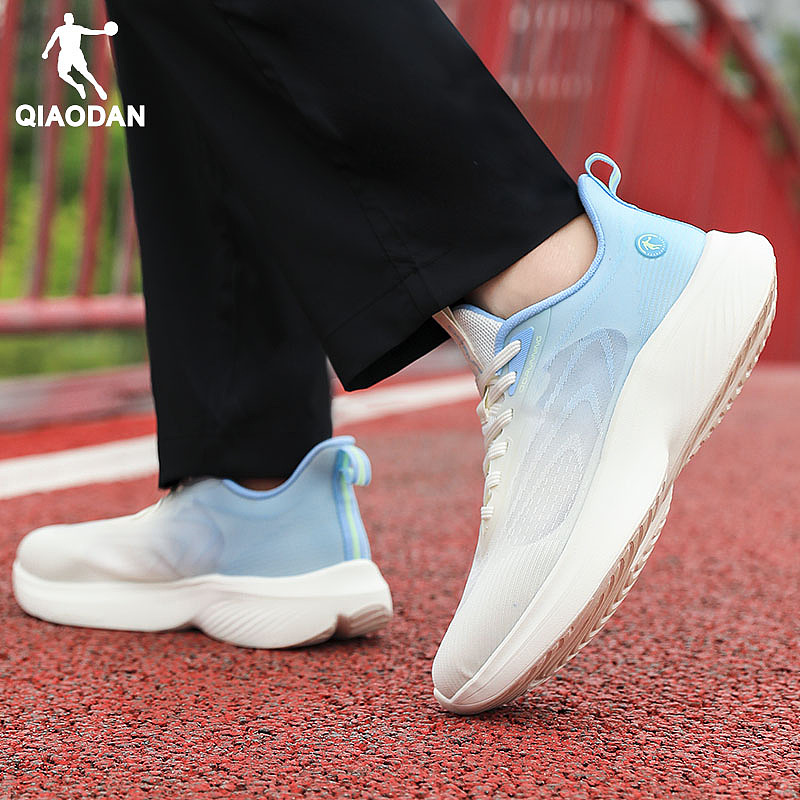 【修图】阴沉天气下跑鞋外景修复