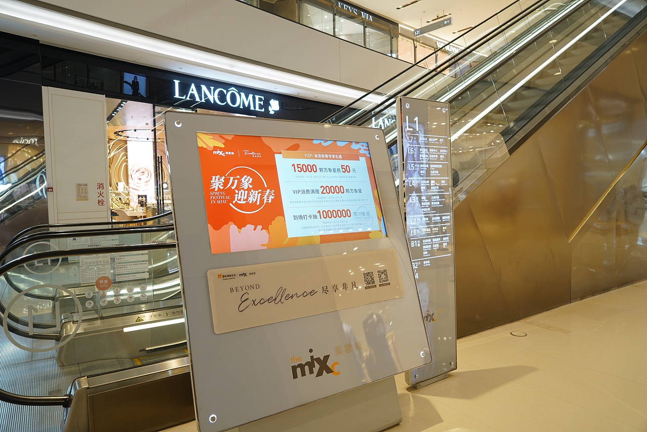 呜呜呜呜（图ZMzI3NzE5OTM2） - 人像摄影 - 站酷设计师十万瞬间原创素材 - 站酷ZCOOL