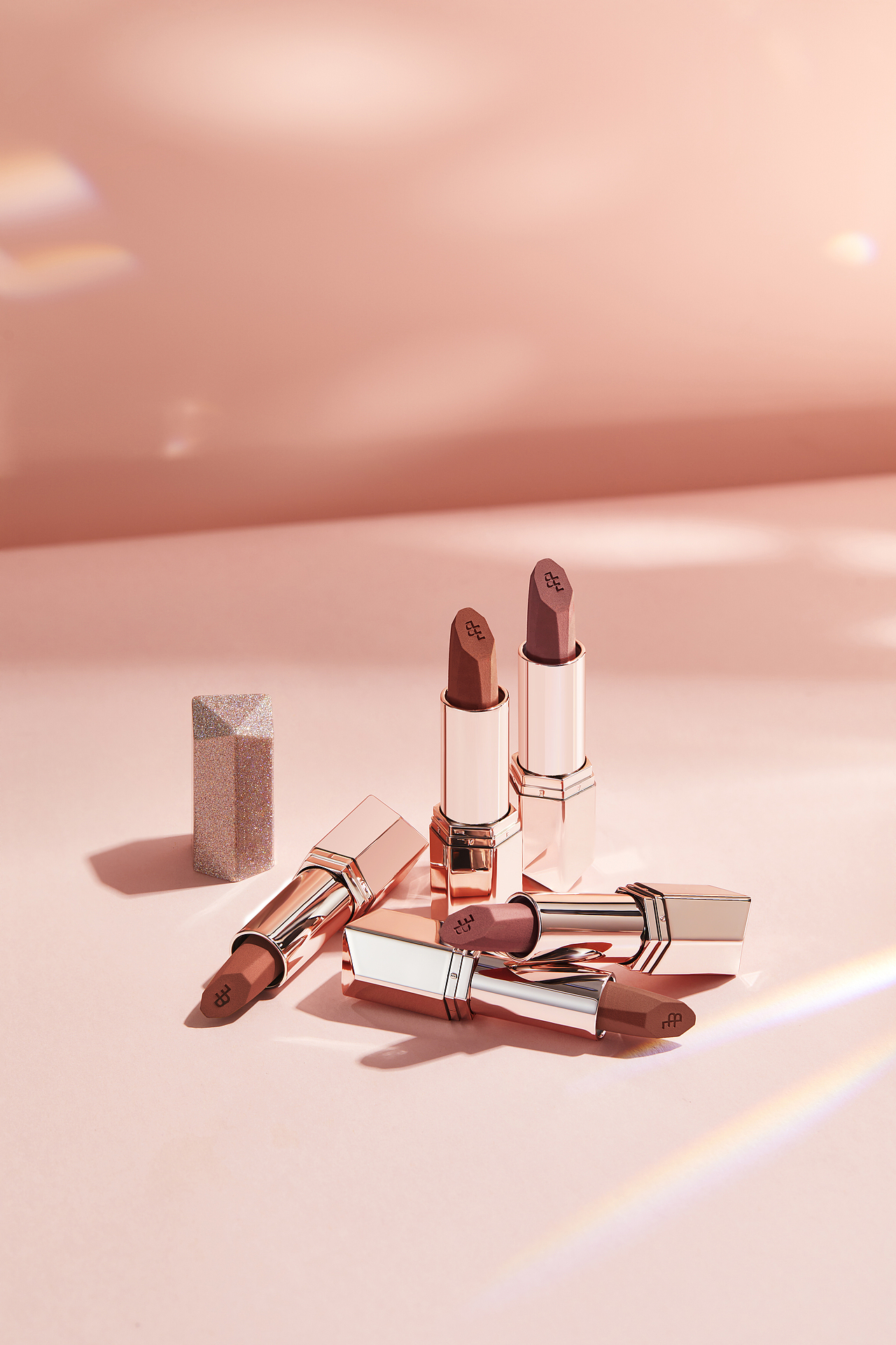 张大奕新品拍摄 | 口红 香薰蜡烛（图ZMzQ2MDY3MTg4） - 产品摄影 - 站酷设计师摄影师炒饭原创素材 - 站酷ZCOOL