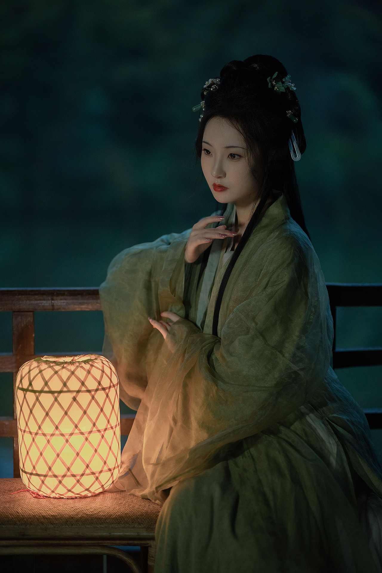绿意晓声浓