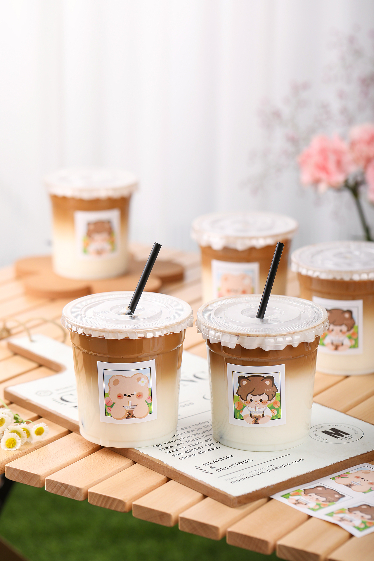 “一次性生椰拿铁饮料杯~”