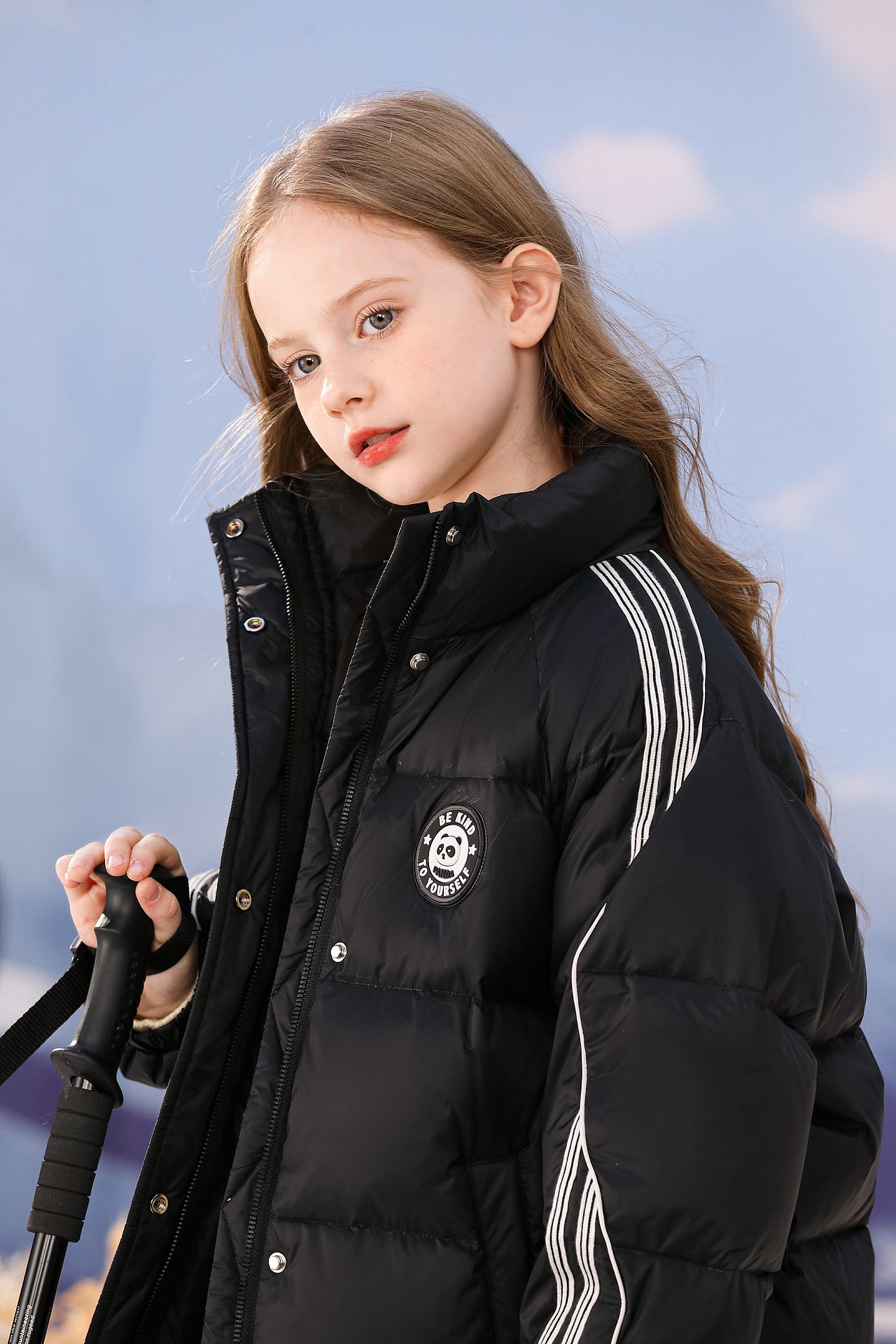 童装摄影 馋嘴狗冬季服饰拍摄 商业广告海报棚内摄影（图ZMzU2MzI4Mzk2） - 产品摄影 - 站酷设计师乐趣视觉营销原创素材 - 站酷ZCOOL