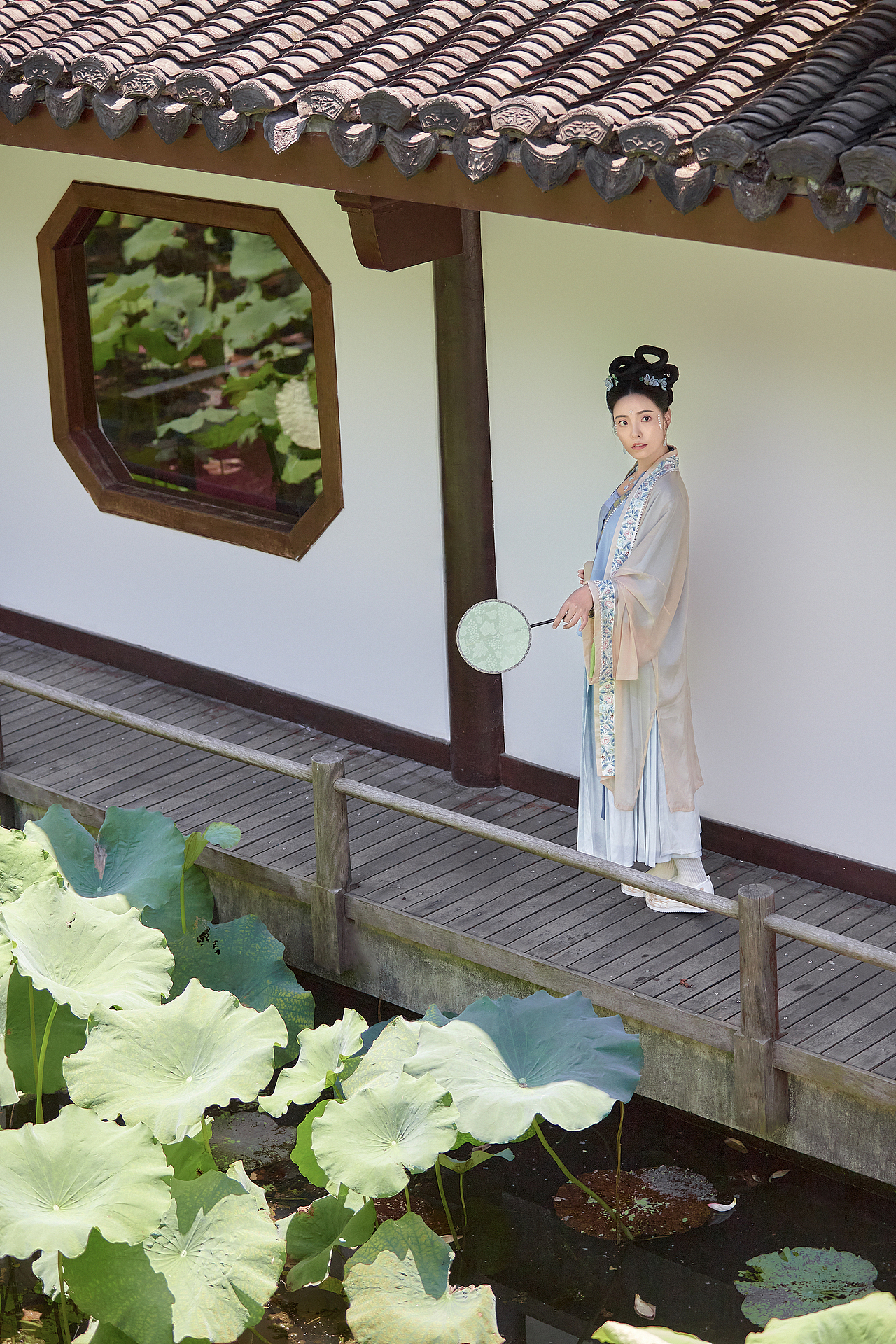 夏荷（圖ZMzA4MDE3MjMy） - 人像攝影 - 站酷設(shè)計(jì)師醉途行攝原創(chuàng)素材 - 站酷ZCOOL