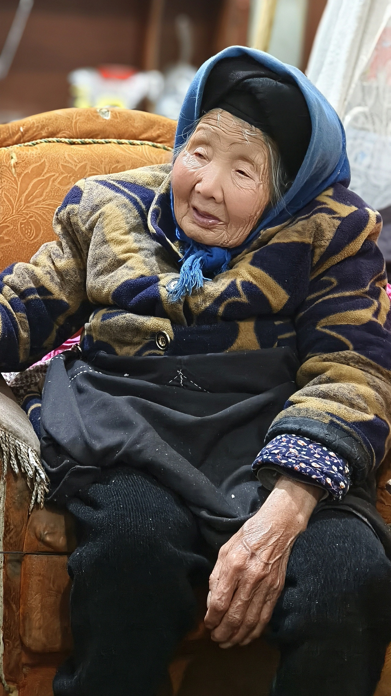 我的外婆--手机偷拍（图ZMzYyMDg5ODIw） - 人像摄影 - 站酷设计师烟锁池塘柳诗九张原创素材 - 站酷ZCOOL