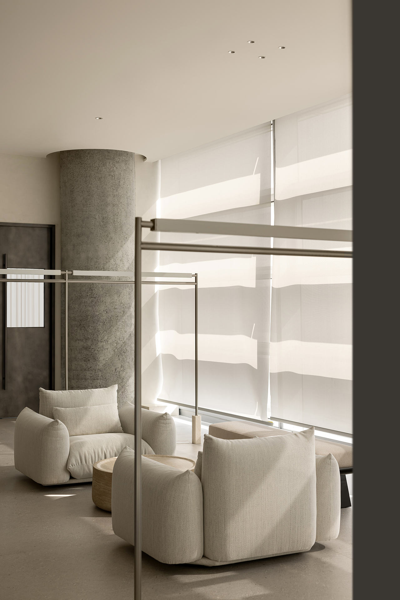 深圳WEIZHI服饰|MOOTHAN. DESIGN