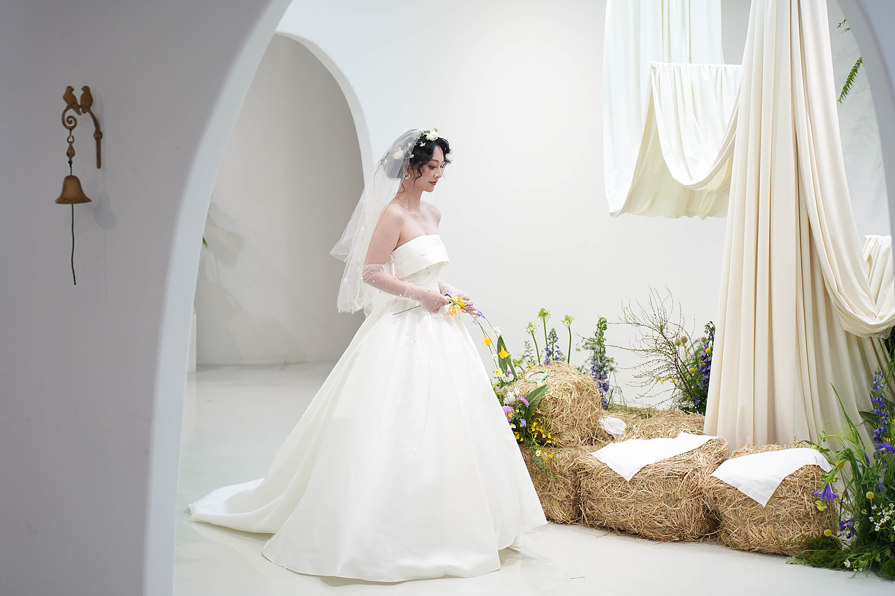 厦门婚纱｜Re」芮慕小众婚纱秀（4）（图ZMzY1MjYxMDg4） - 人像摄影 - 站酷设计师小张爱吃沙茶面原创素材 - 站酷ZCOOL