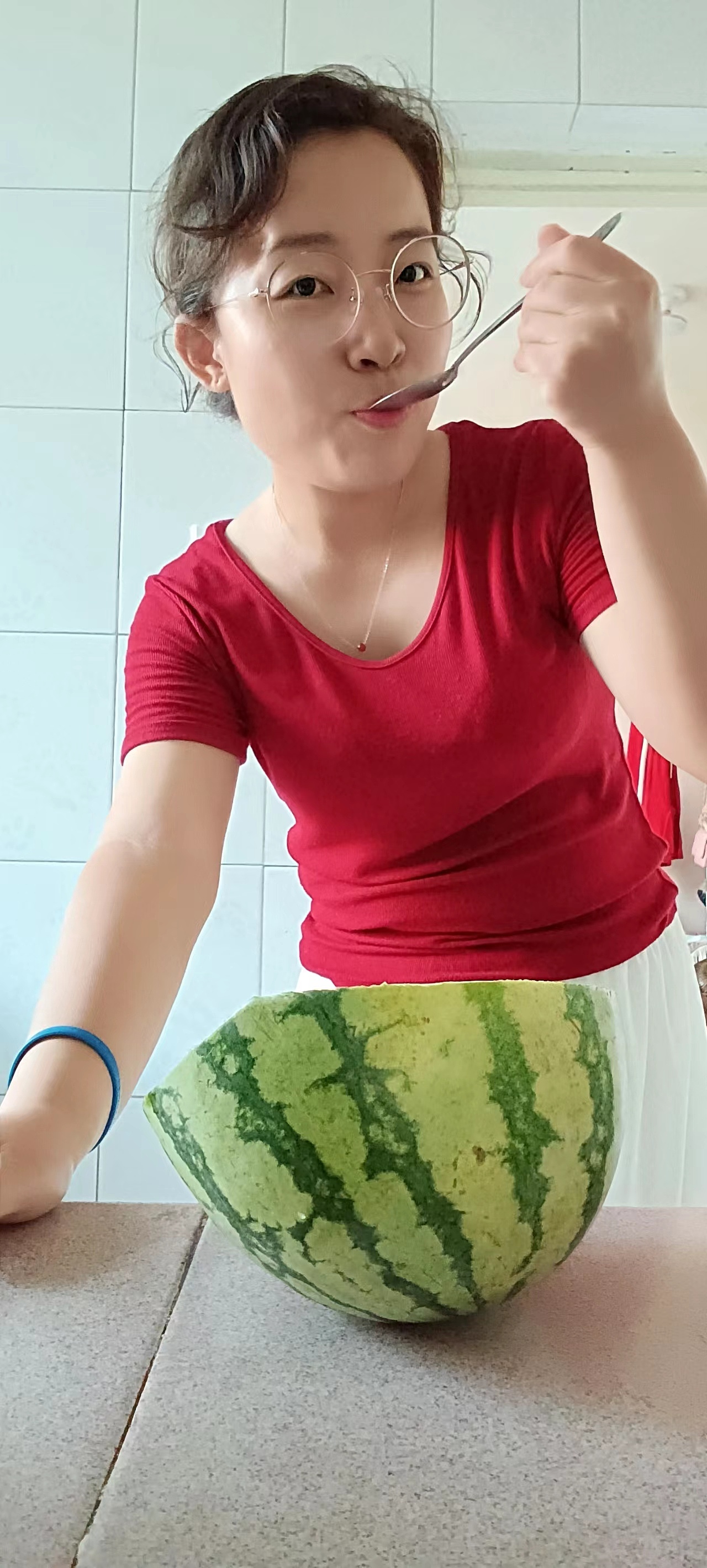 两根毛设计师（图ZMzEzMDUyMDU2） - 人像摄影 - 站酷设计师正能量设计师原创素材 - 站酷ZCOOL