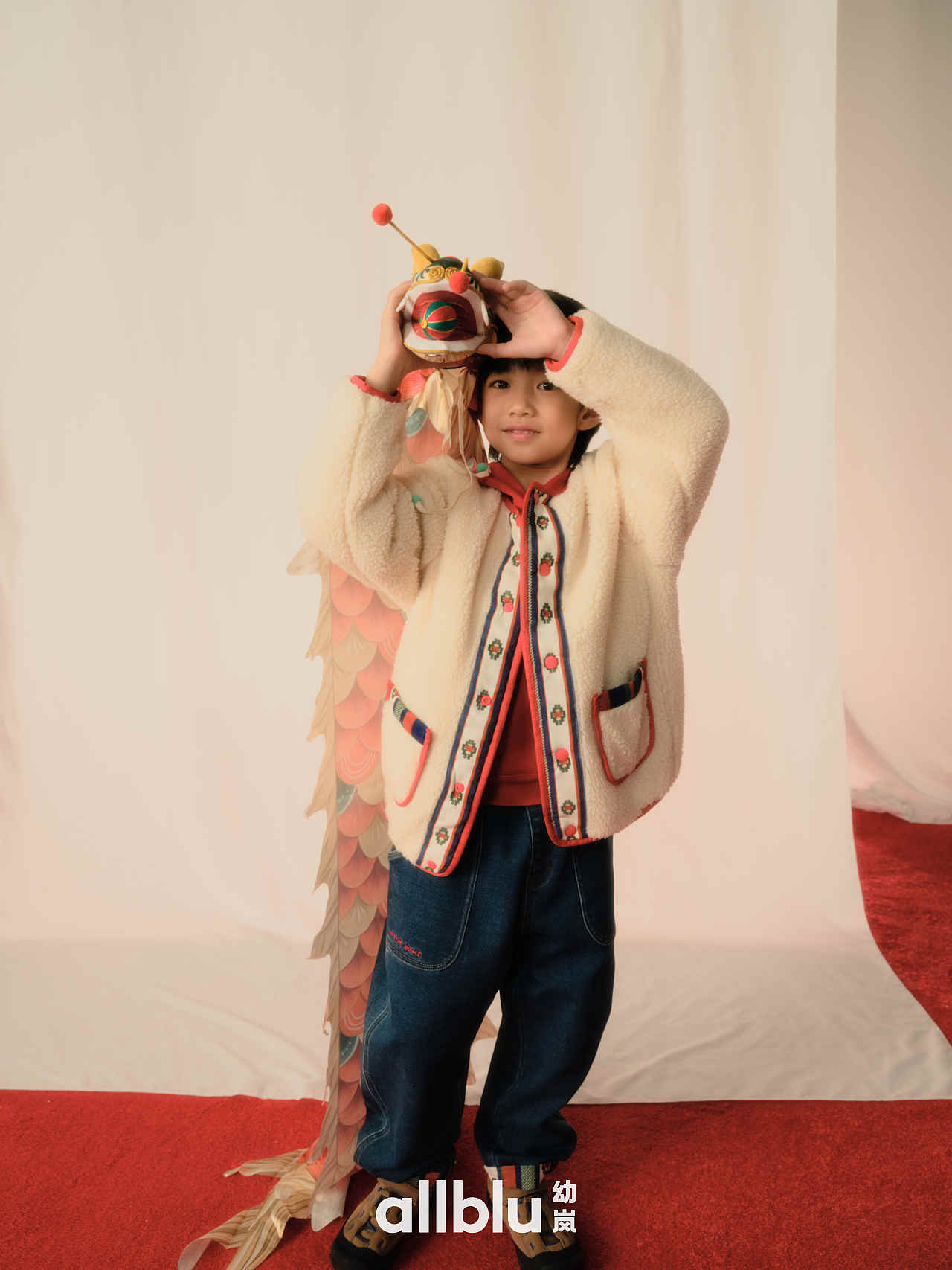 拍了拍皮影戏的幼岚cny campaign