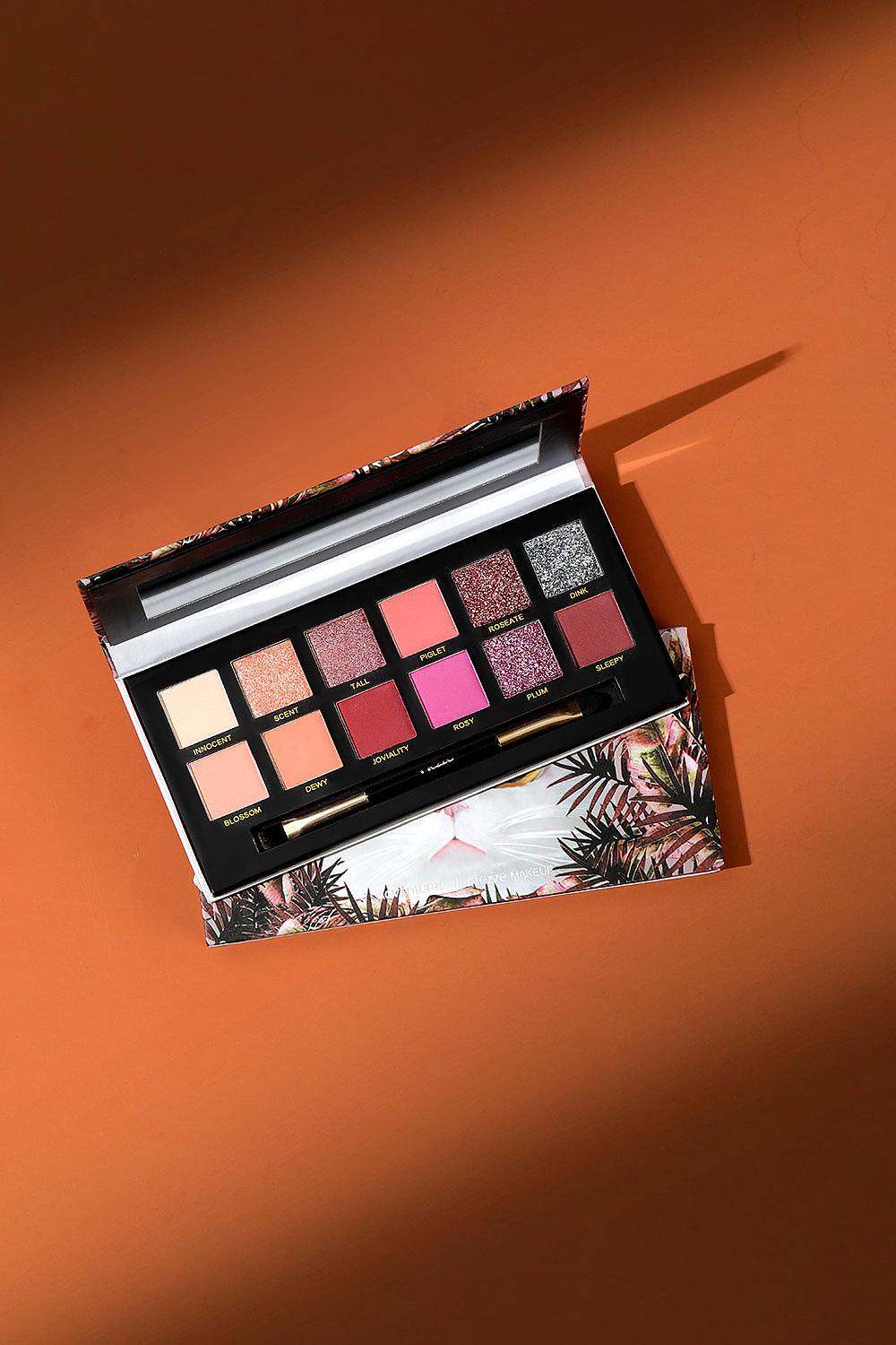 彩妆套装产品拍摄