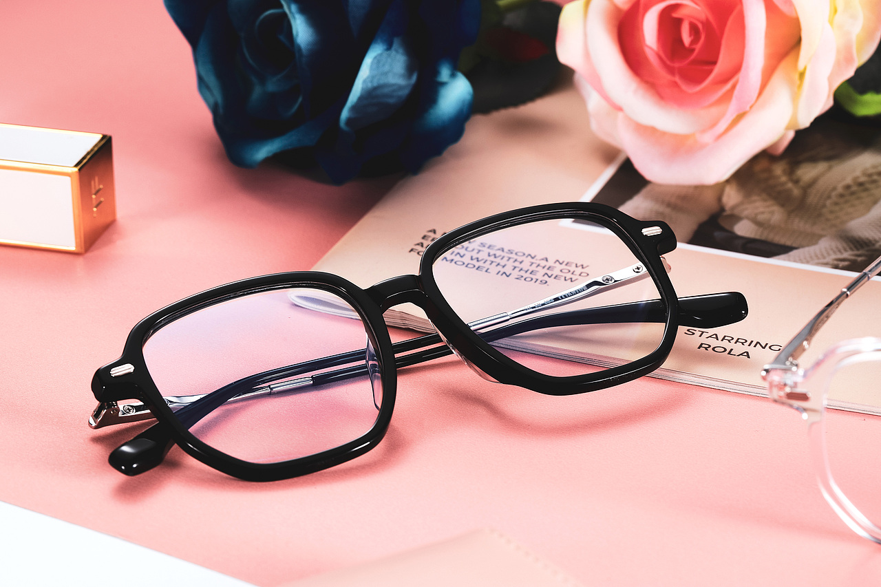 轻宝眼镜TAPOLE（图ZMjk2NDQ0MTI4） - 产品摄影 - 站酷设计师摄影师小恰原创素材 - 站酷ZCOOL