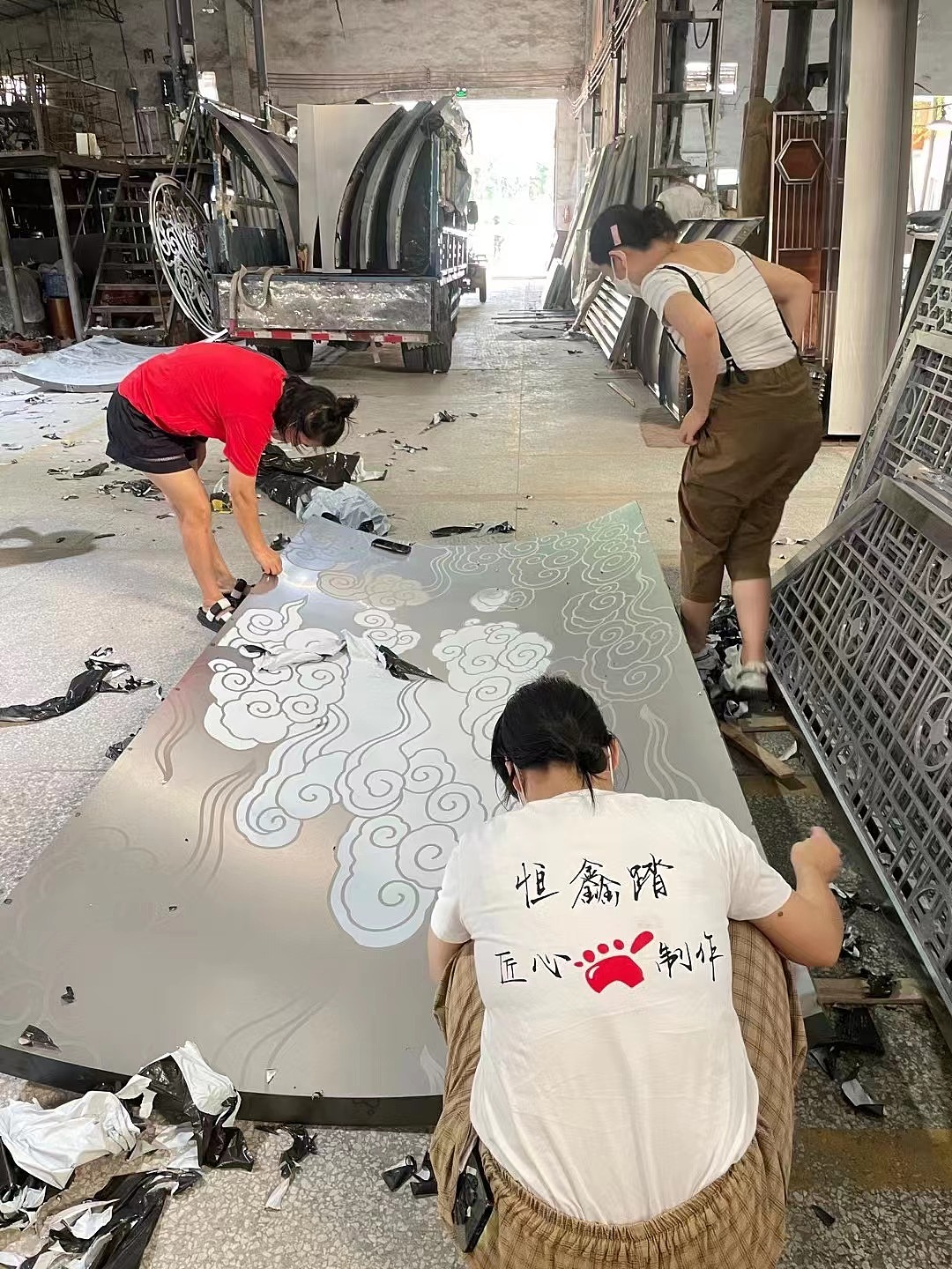 定制酒店商场售楼部天花异形吊顶 不锈钢曲面天花吊顶