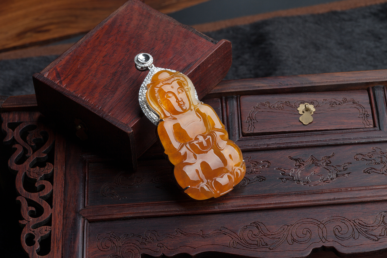 工艺品|玉石|汽车钥匙壳|黑底产品摄影