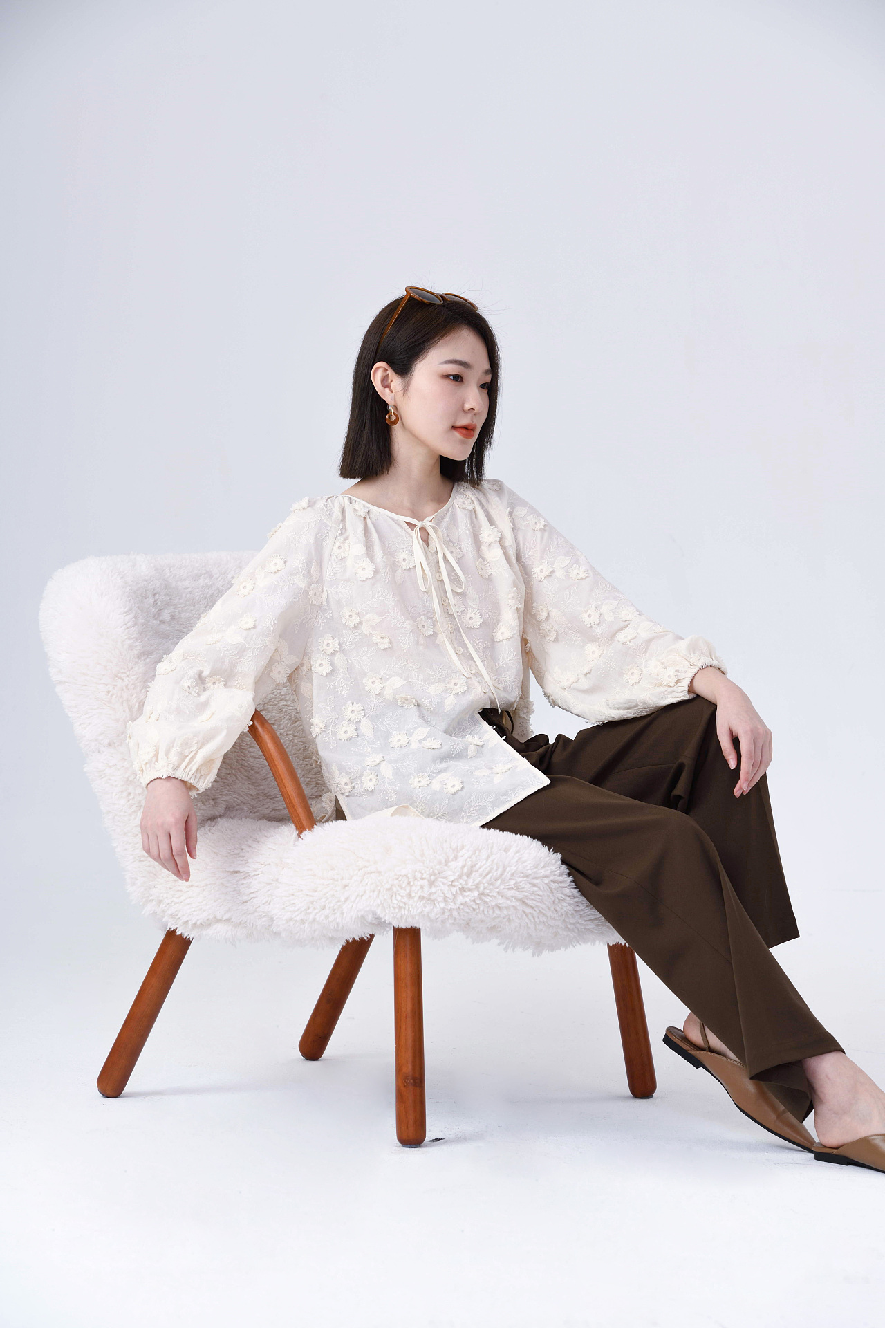 服装人像白底拍摄