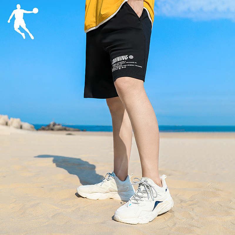 【详情】【修图】一组休闲运动短裤外景和详情（图ZMzAxMzg1NTcy） - 电商 - 站酷设计师MISSCHENDESIGN原创素材 - 站酷ZCOOL