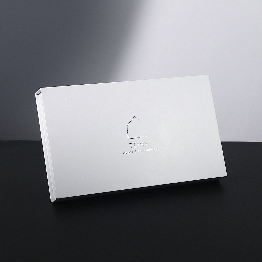 白 / 翻盖包装盒