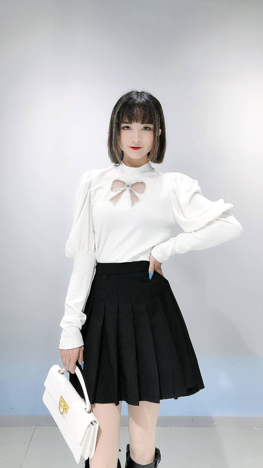 手机拍摄的服装生活照及视频(8P+SMOOTH 4)（图ZMzAzMTY3NTc2） - 产品摄影 - 站酷设计师DBar设计吧原创素材 - 站酷ZCOOL