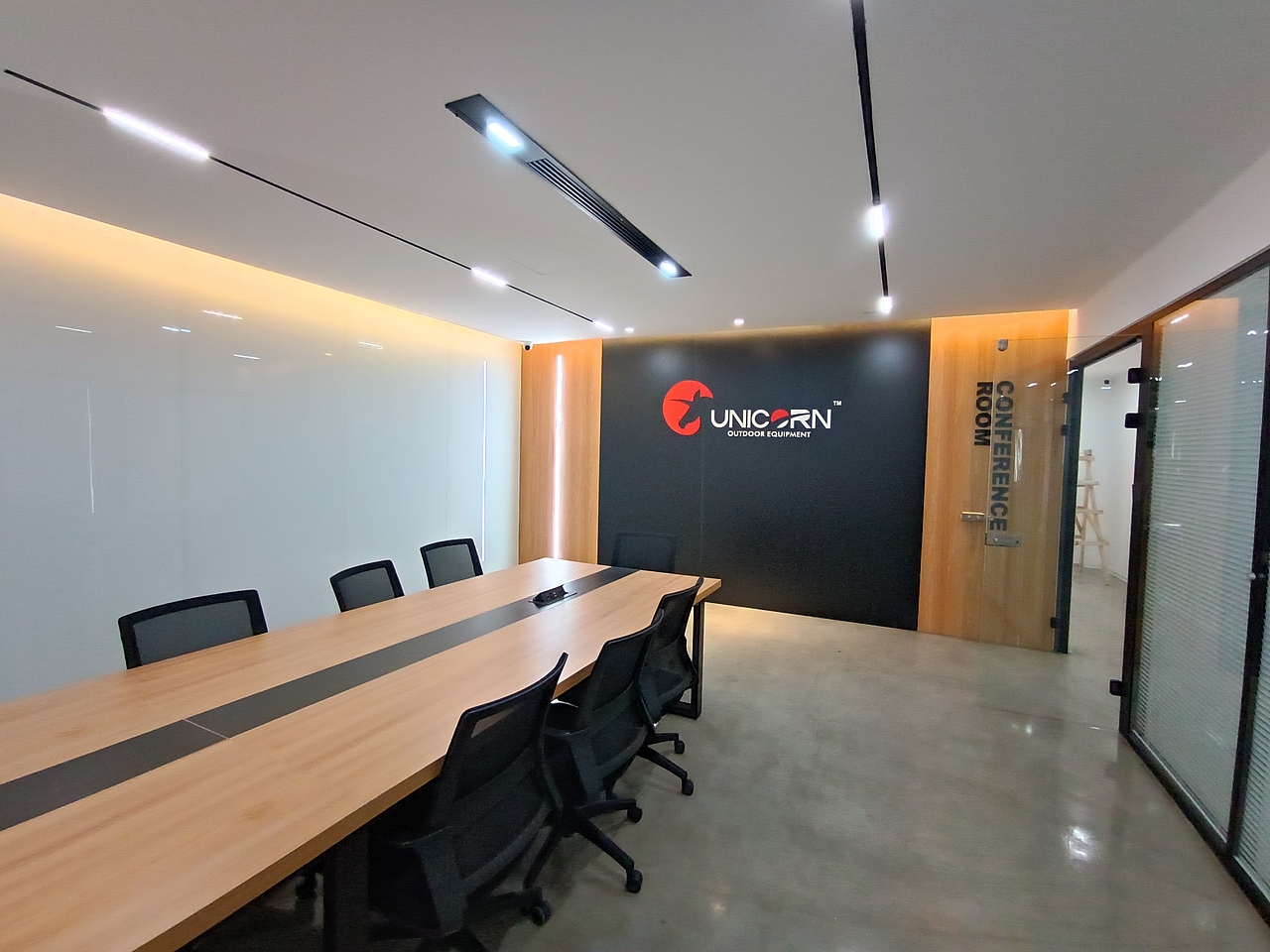 UNICORN高端办公空间设计SI/VI/总部办公/施工落地全案（图ZMzUxMjAyMzk2） - 商业空间设计 - 站酷设计师联合艺创品牌设计原创素材 - 站酷ZCOOL