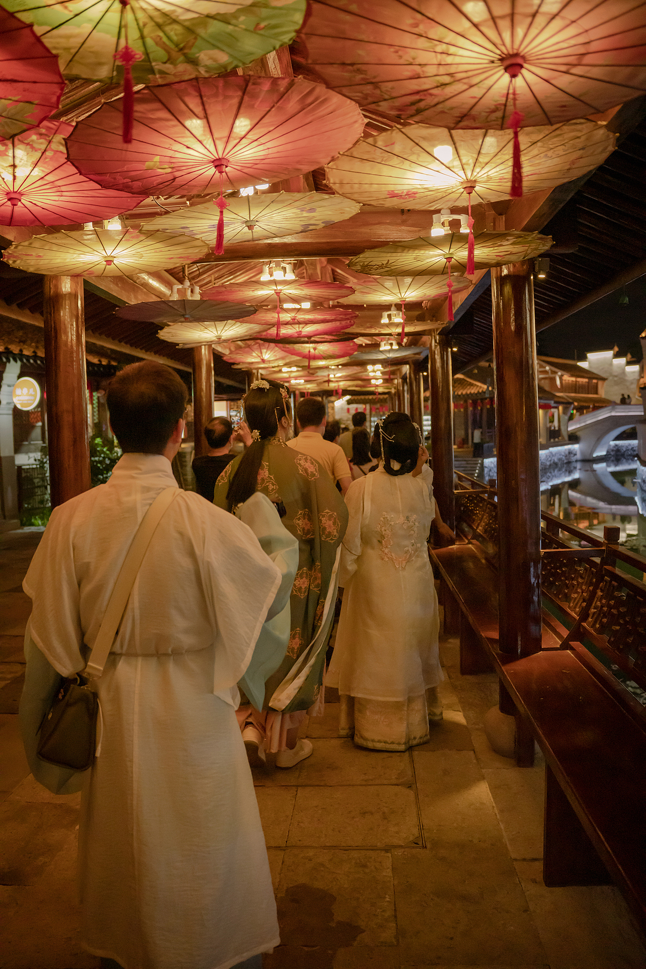 四人小队古风人像拍摄