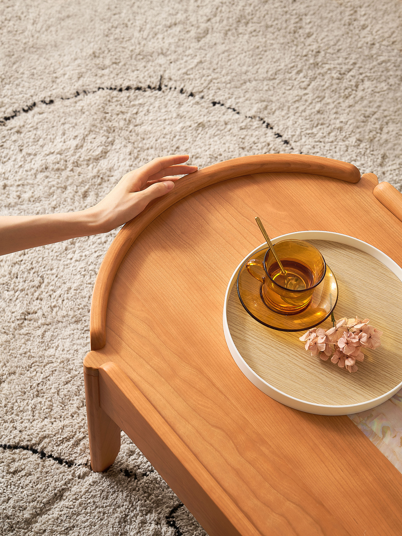 家具设计丨翩然茶几