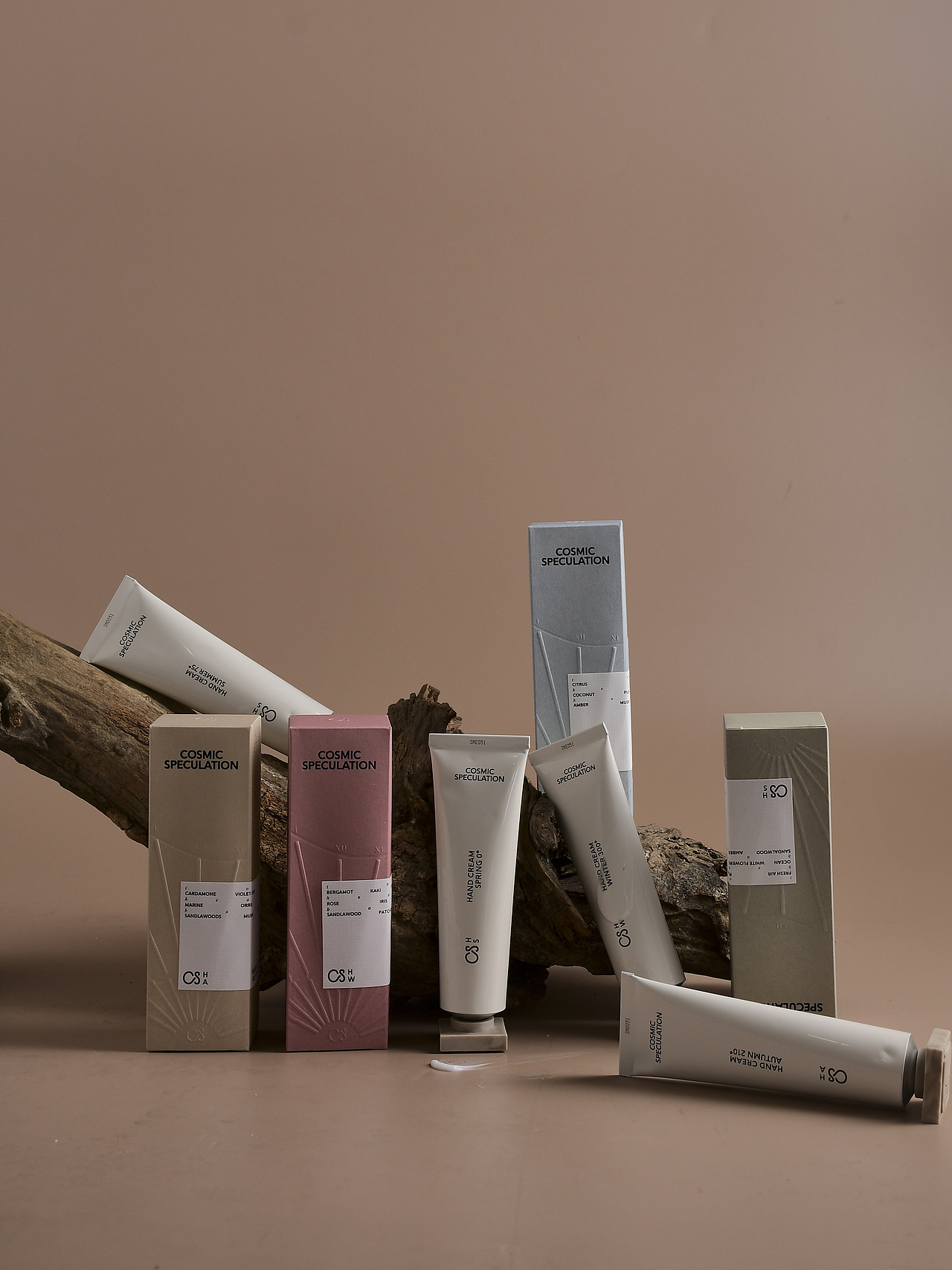 宇宙的猜想-護(hù)手霜拍攝（圖ZMzYwOTEwMzc2） - 時尚/藝術(shù)攝影 - 站酷設(shè)計師浪漫小玉原創(chuàng)素材 - 站酷ZCOOL