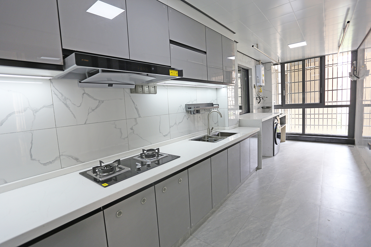 四川岳池龙湖观澜(105平方现代轻奢三居室)实景案例